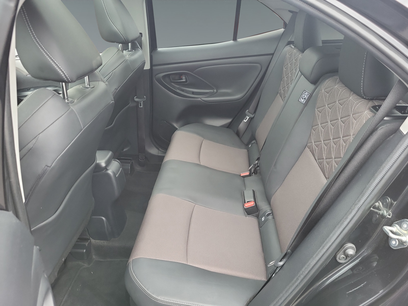 Toyota Yaris Cross 1,5 l Hybrid 4x4, Eleg. MY21 — photo 13