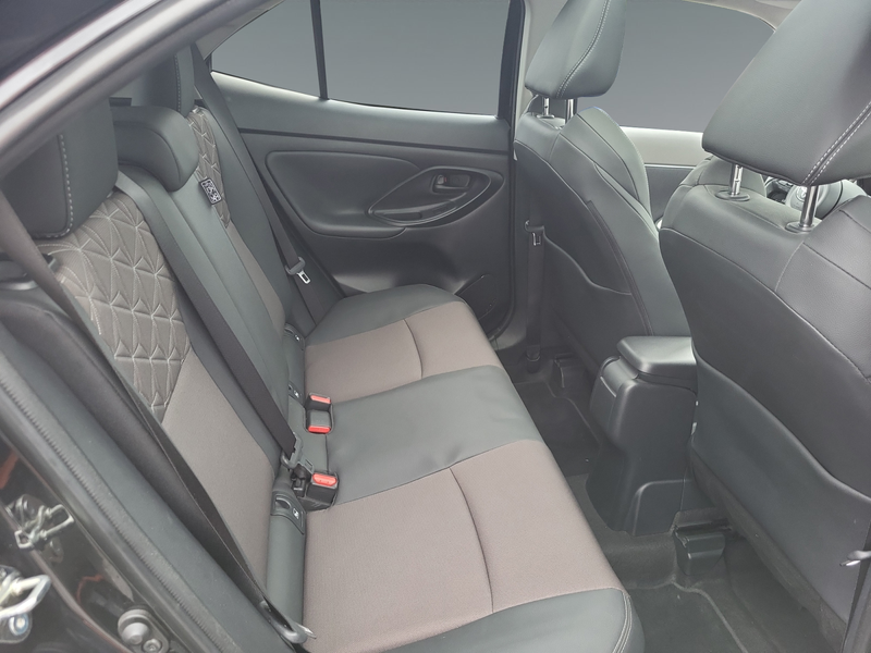 Toyota Yaris Cross 1,5 l Hybrid 4x4, Eleg. MY21 — photo 14