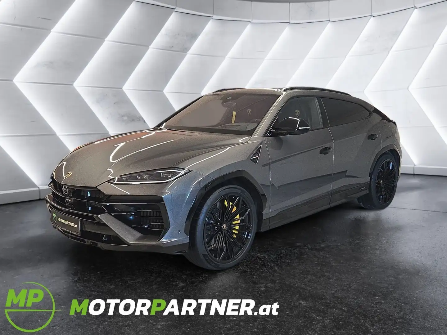 Lamborghini Urus SE Grau - 1