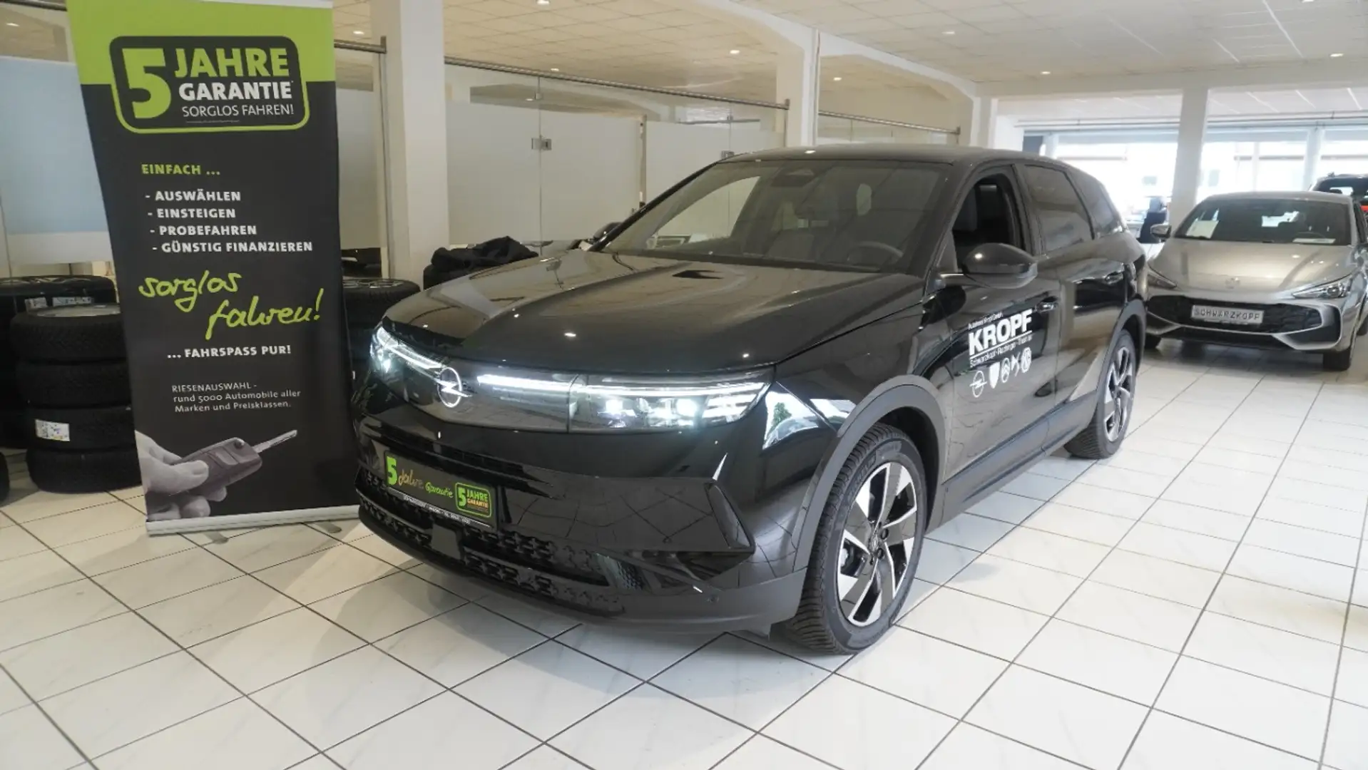 Opel Grandland 1.2 Fin. ab 2,99% Navi,Parkpilot,Sitzhe Schwarz - 2