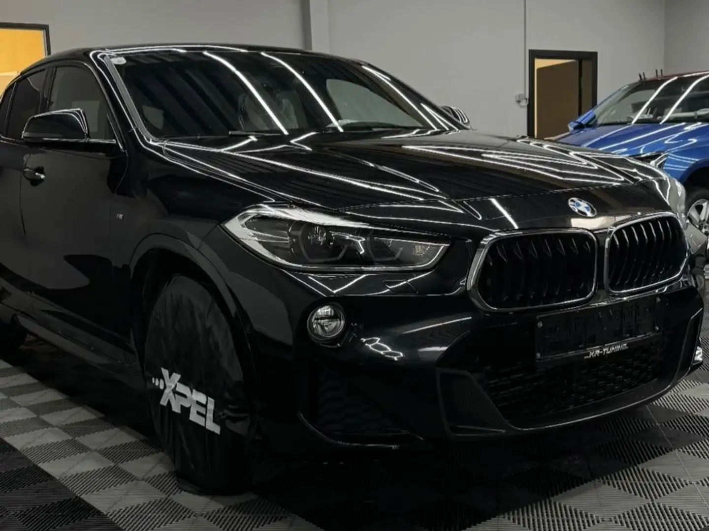 BMW X2 M X2 sDrive 18d M Sport Aut. M Sport Schwarz - 1