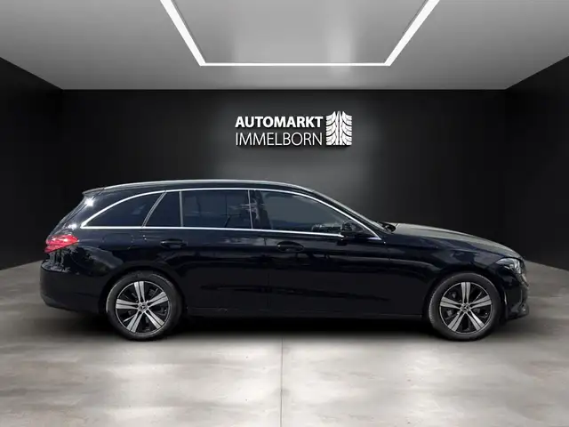 Mercedes-Benz C-Class view 7