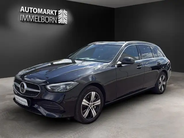 Mercedes-Benz C-Class view 4