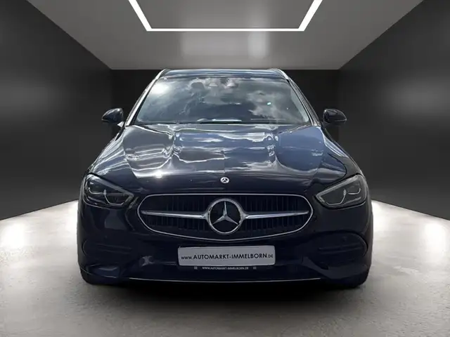 Mercedes-Benz C-Class view 8