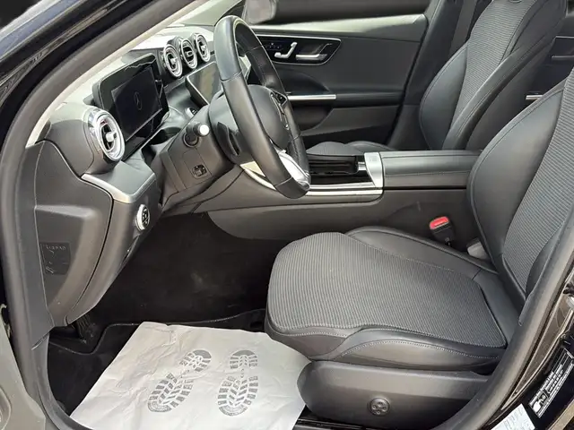 Mercedes-Benz C-Class view 14