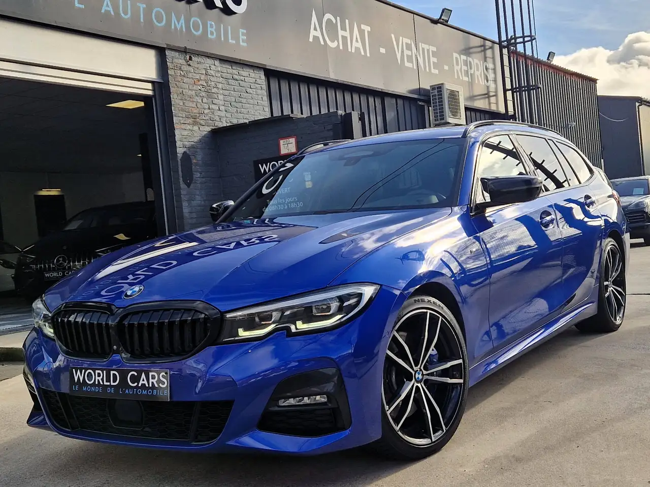 BMW 330