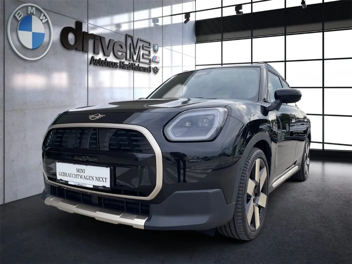 MINI Countryman E Paket XL Schwarz - 1