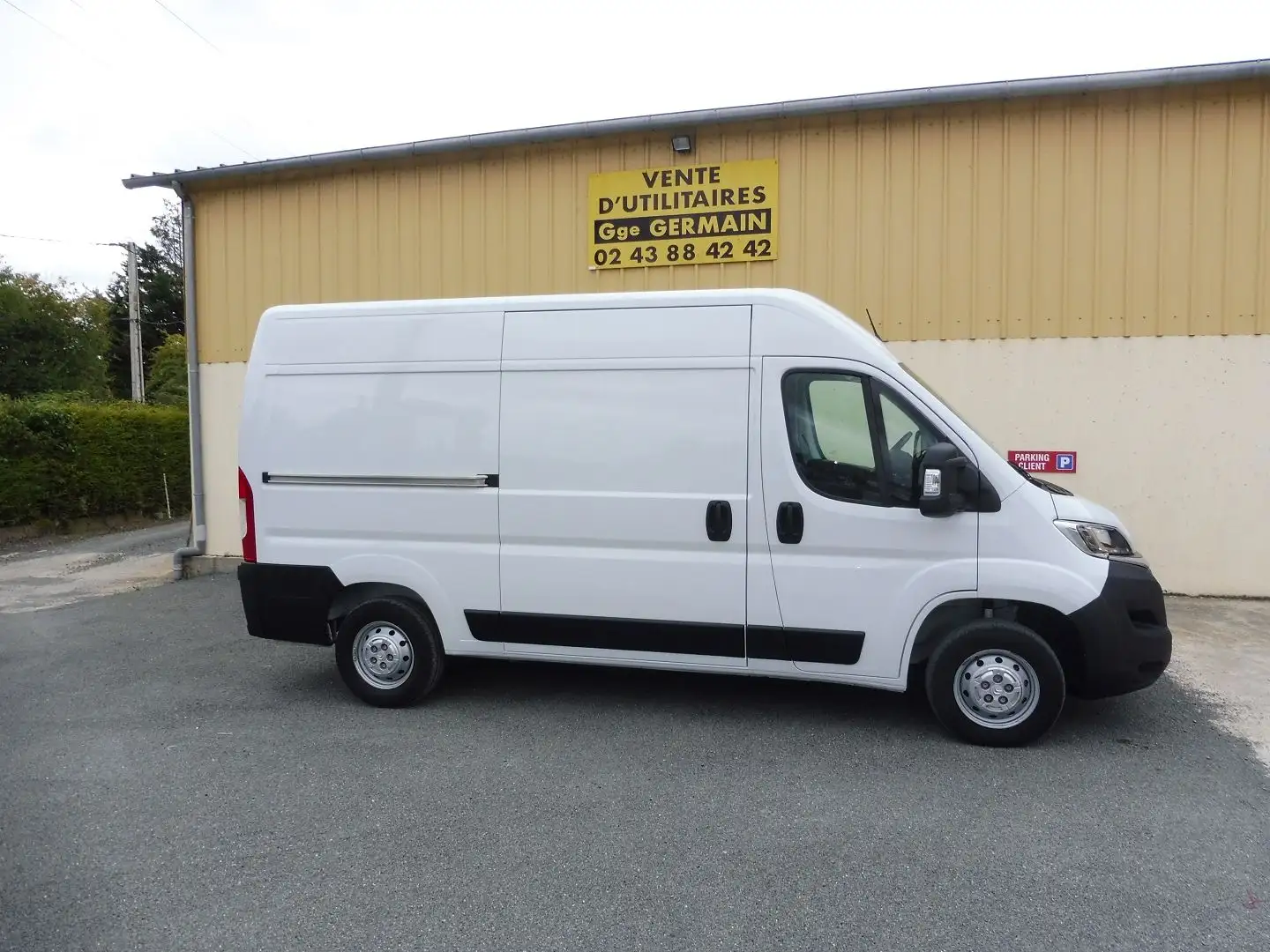 Citroen Jumper 33 L2H2 2.2 BLUEHDI 120 S\u0026S CLUB Blanc - 2