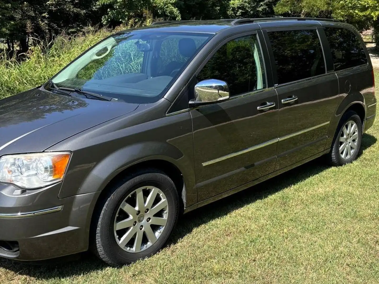 Chrysler Grand Voyager Grand Voyager V 2008 2.8 crd Limited auto dpf Gris - 2