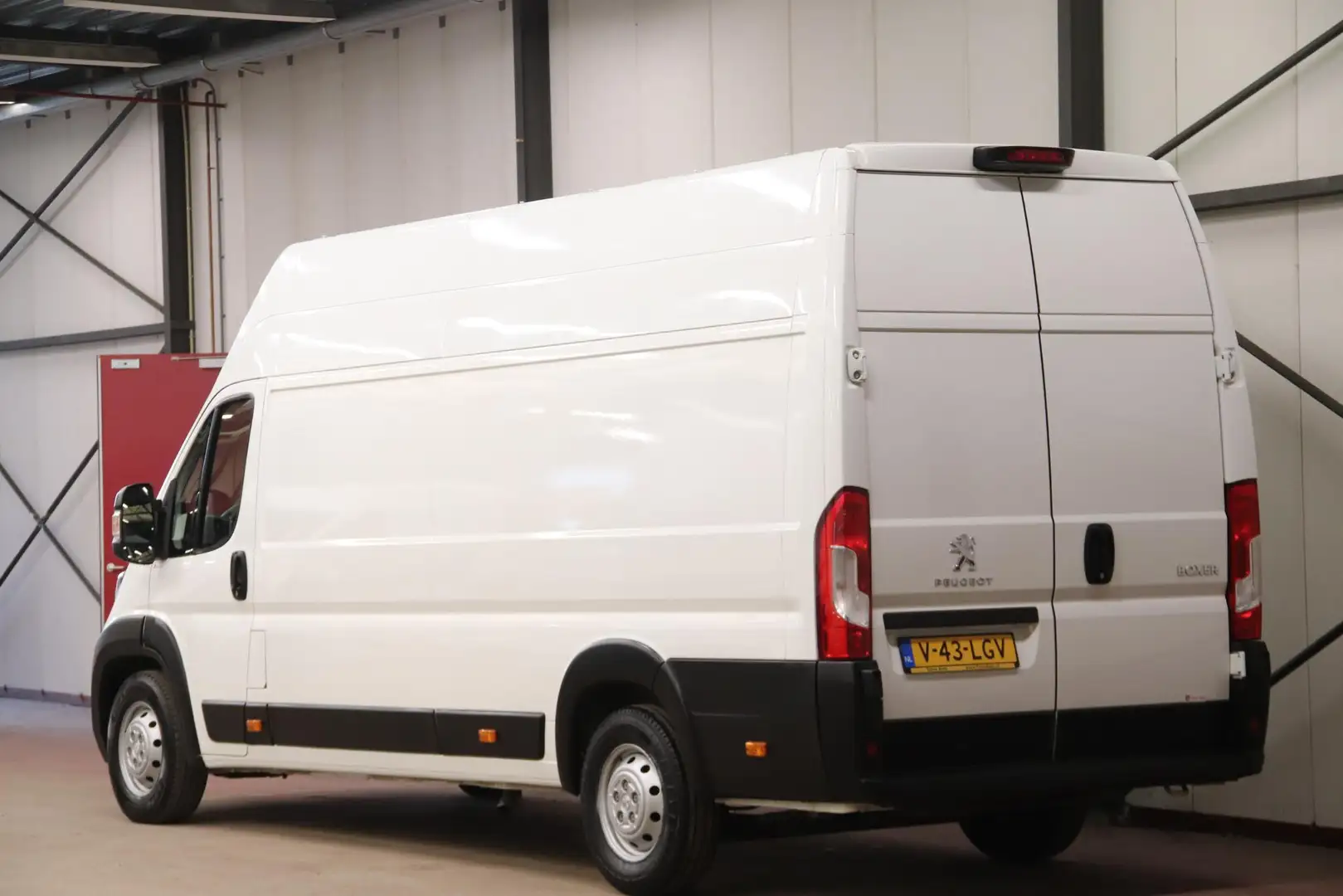 Peugeot Boxer 2.2 BlueHDi 140 L4H3 ACHTERUITRIJCAMERA Wit - 2