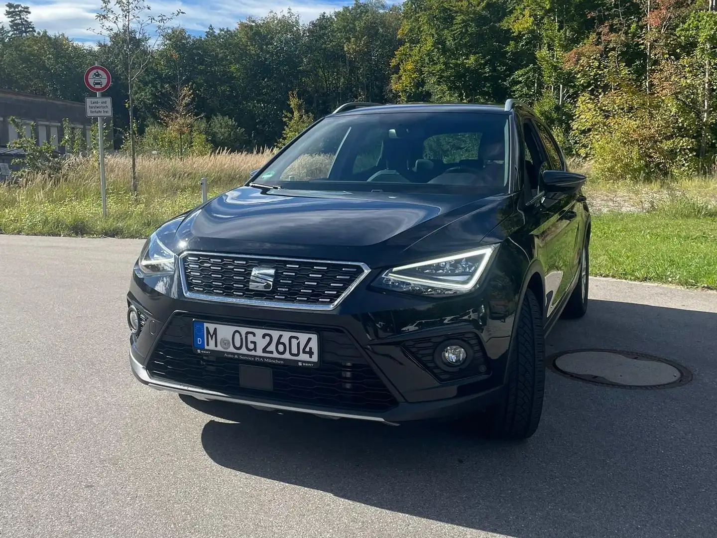 SEAT Arona Arona 1.0 Eco TSI DSG XCELLENCE Schwarz - 1