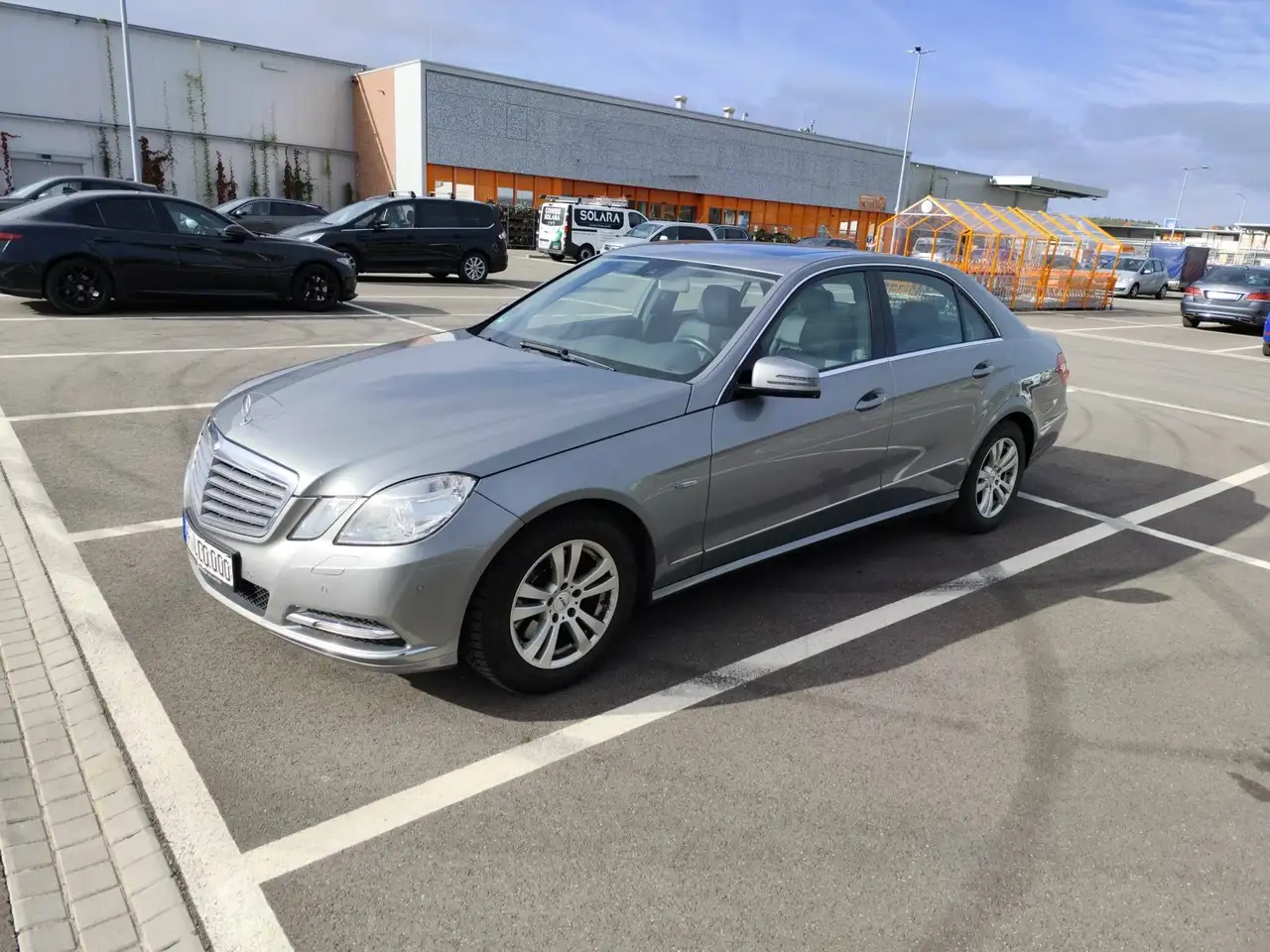 Mercedes-Benz E 300
