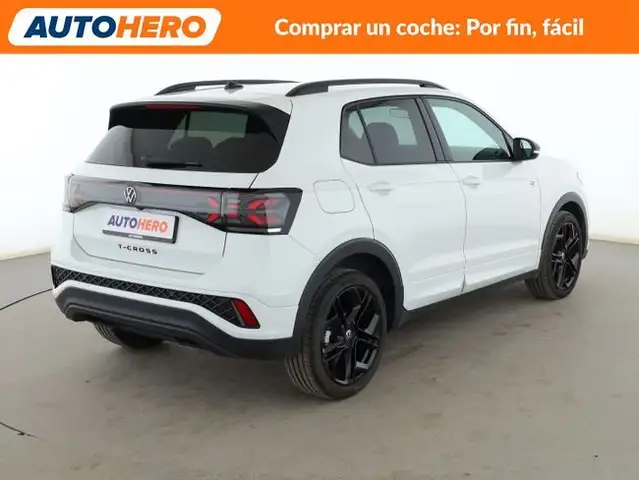 Volkswagen T-Cross view 6