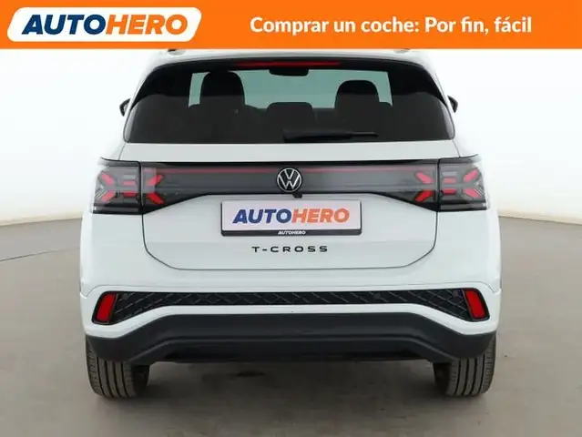 Volkswagen T-Cross view 5
