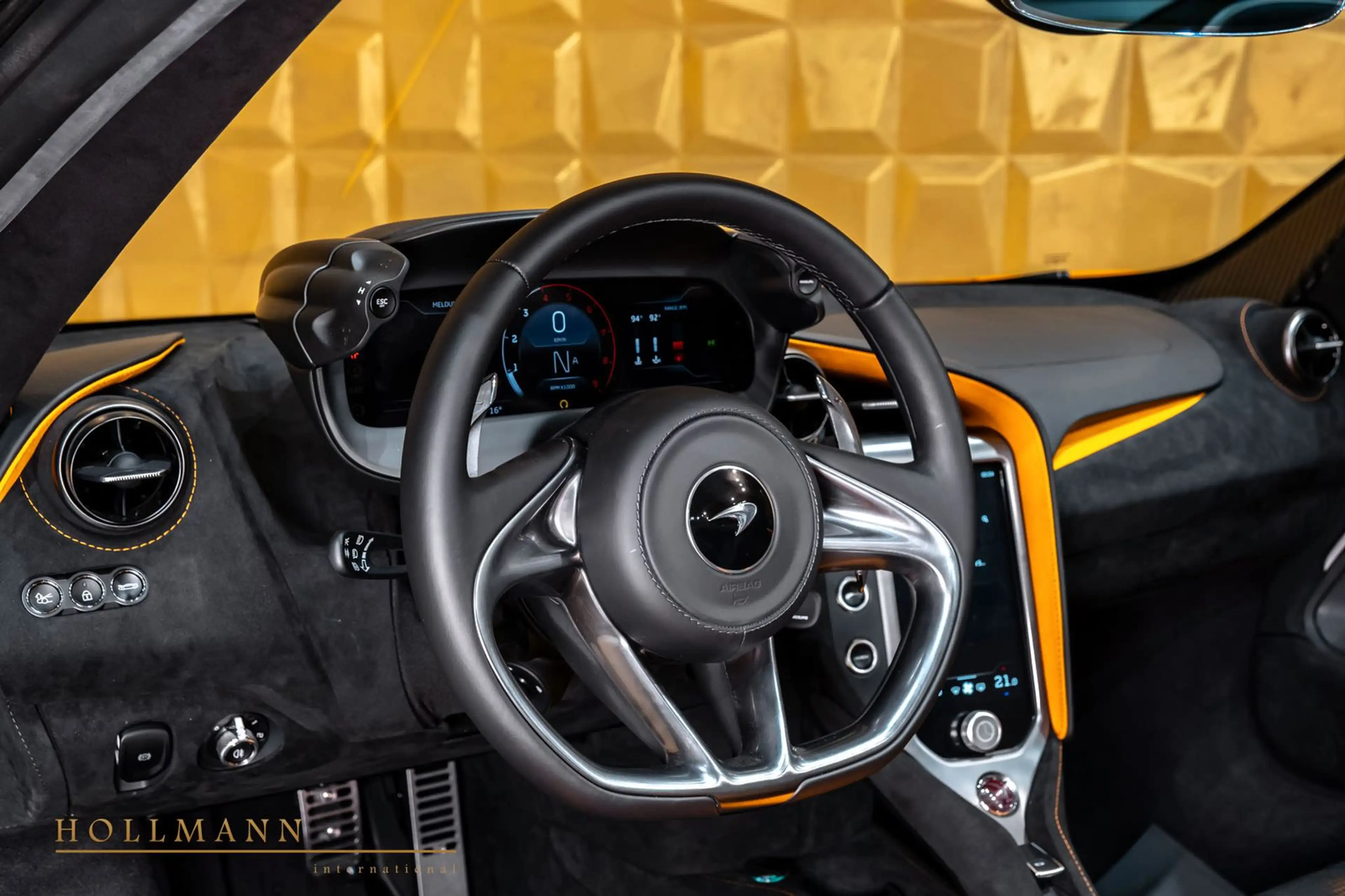 McLaren 750S Spider + LIFT + CARBON + MY2027 — photo 13