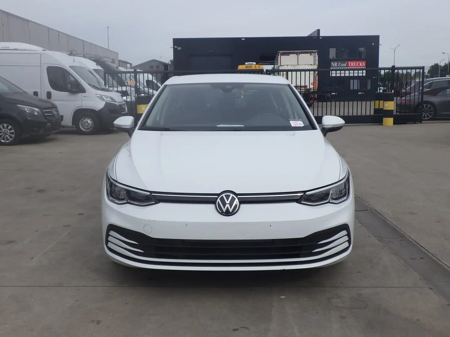 Volkswagen Golf 8 (Stock ID 89069) Wit - 2