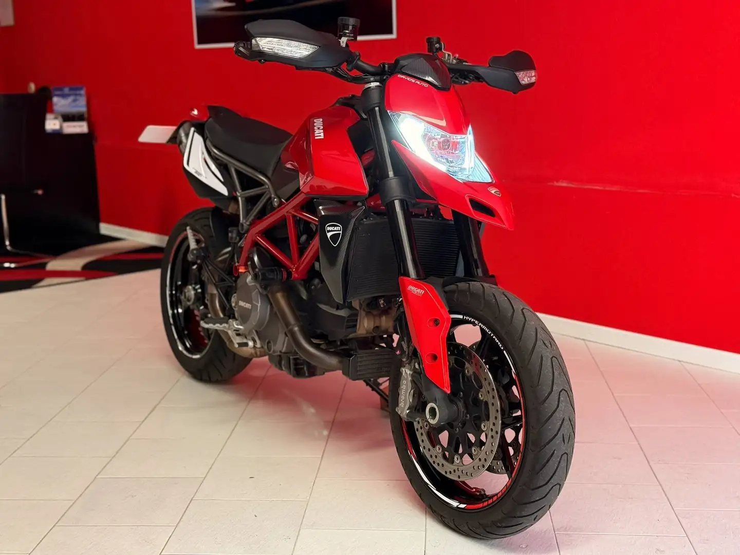 Ducati Hypermotard 950 Roşu - 1