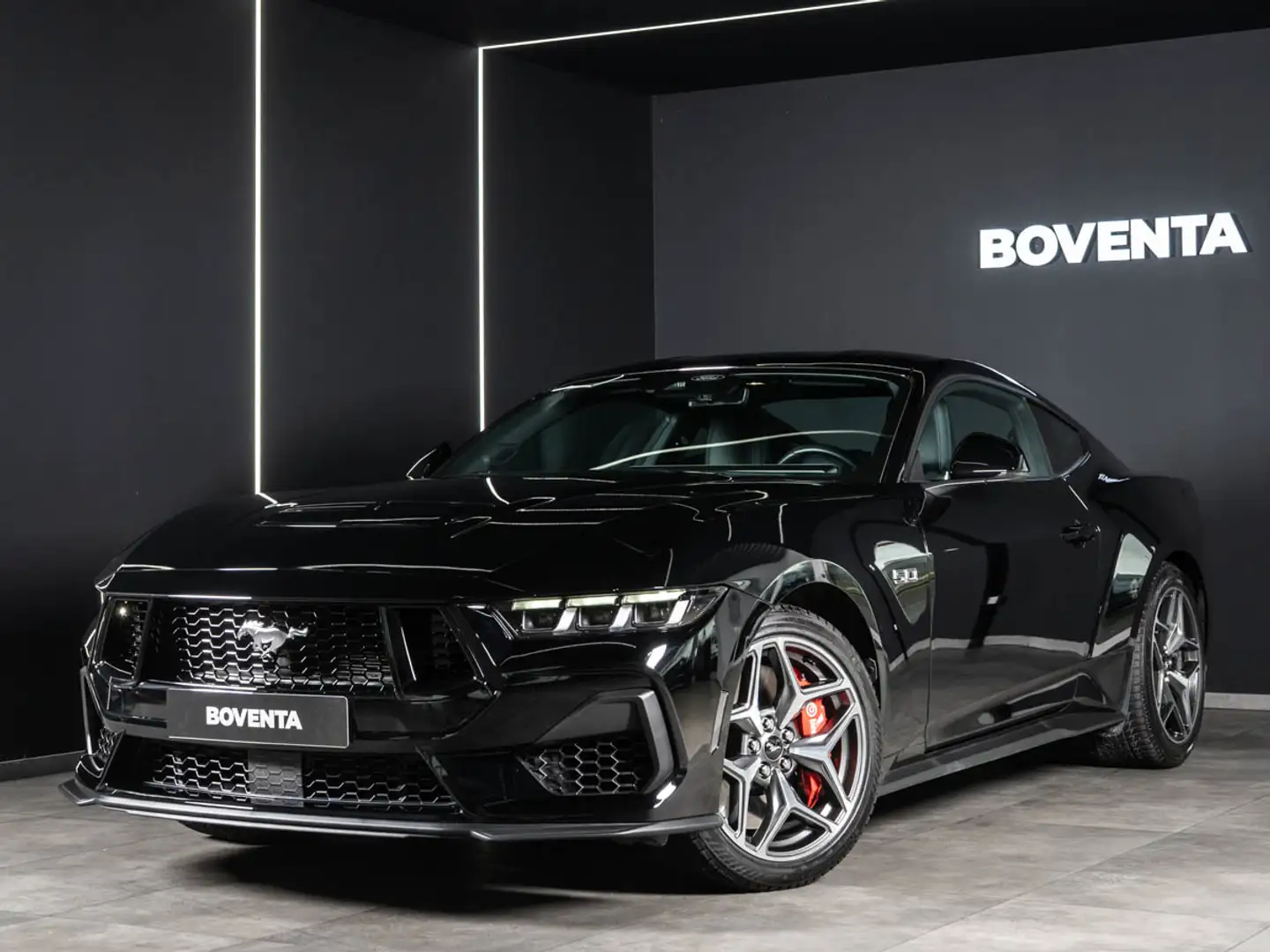 Ford Mustang GT 5.0 Ti-VCT V8 Fastback Schwarz - 1