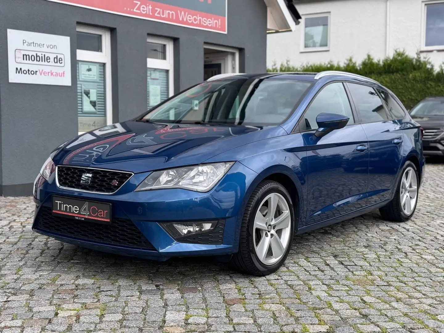 SEAT Leon 1.4 ST FR Einparkhilfe Tempomat 1.Hand Blauw - 2