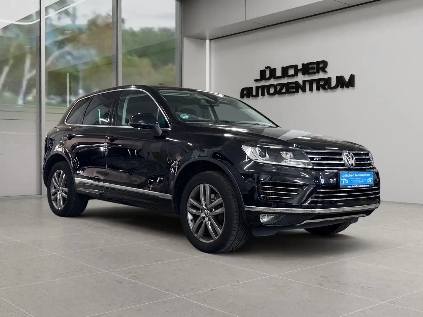 Volkswagen Touareg V6 TDI Terrain Tech 4Motion R-Line Noir - 1