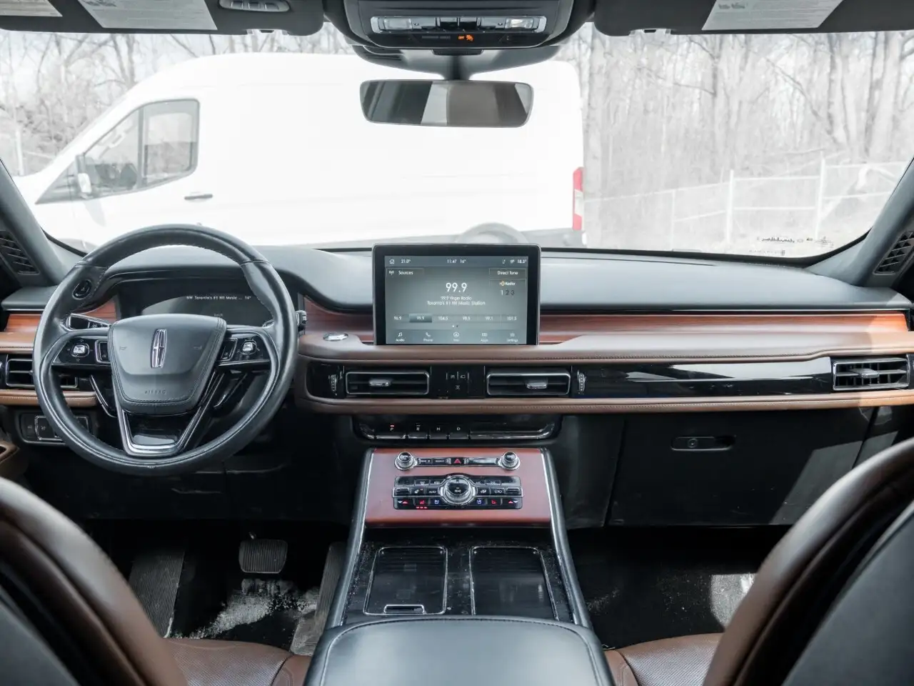 Lincoln Aviator снимка Lincoln Aviator