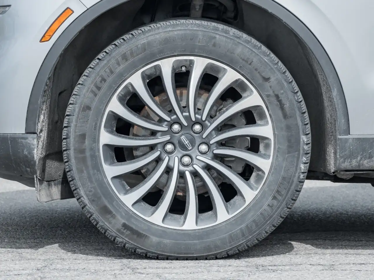 Lincoln Aviator снимка Lincoln Aviator