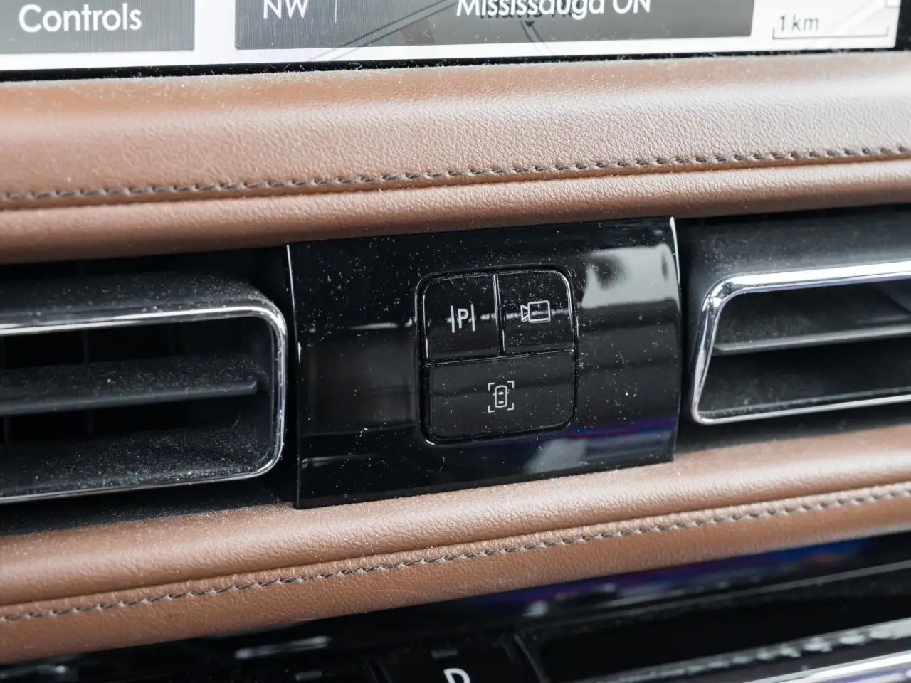 Lincoln Aviator снимка Lincoln Aviator