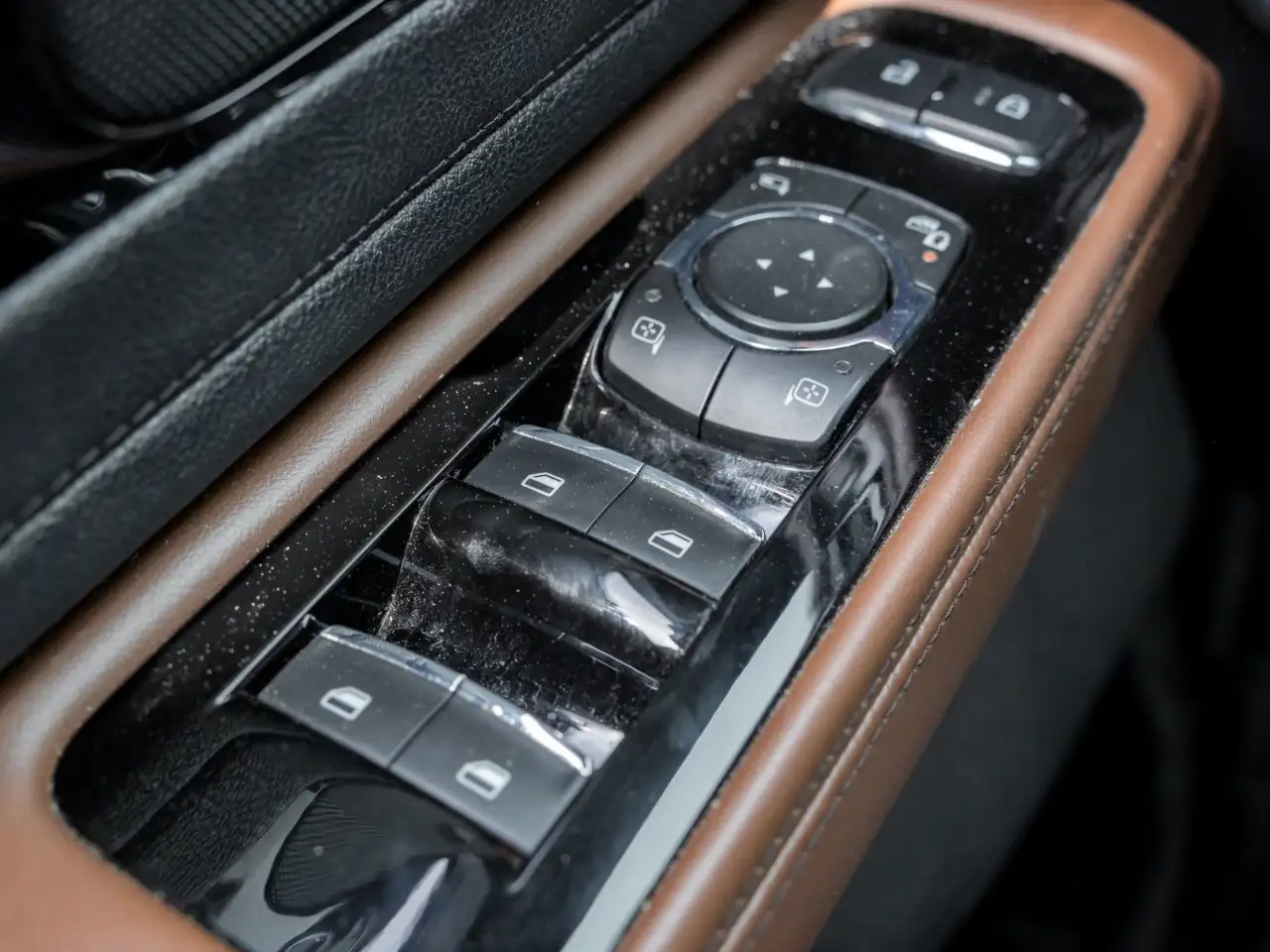 Lincoln Aviator снимка Lincoln Aviator