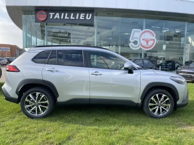 Toyota Corolla Cross Style + extra\'s