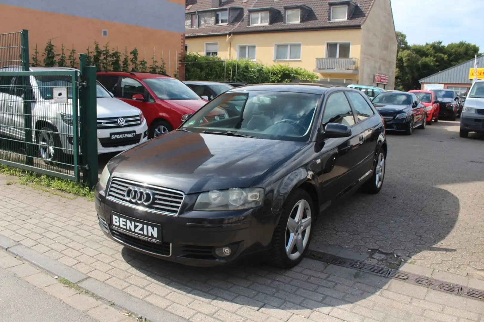 Audi A3 2.0FSI Ambition/Klima/Allwetter/USB/Bluetooth Grau - 1