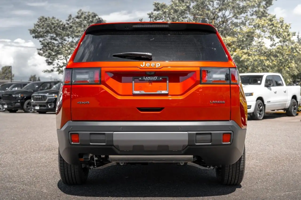 Jeep Cherokee снимка Jeep Cherokee