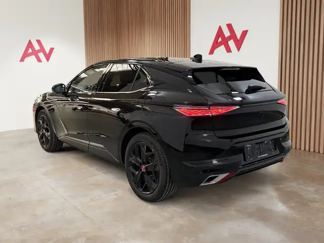 DS Automobiles DS 4 view 10