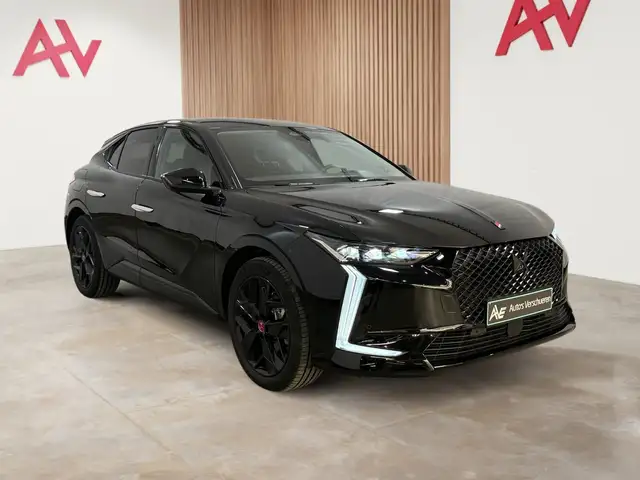 DS Automobiles DS 4 view 3