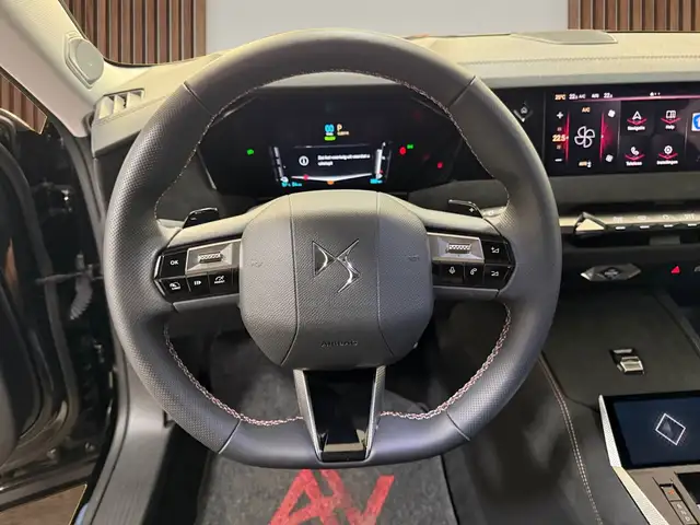 DS Automobiles DS 4 view 15
