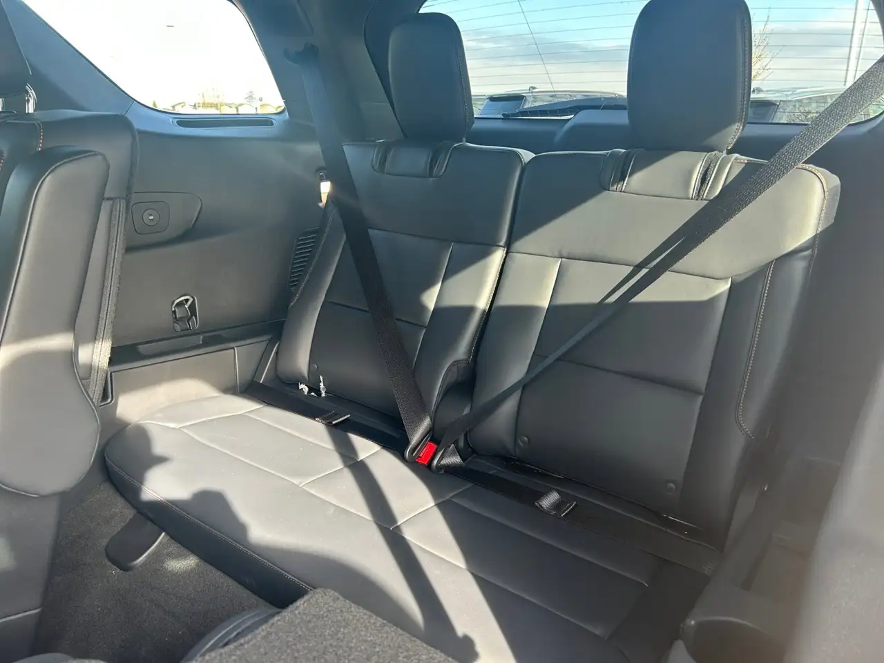 Ford Explorer photo Ford Explorer