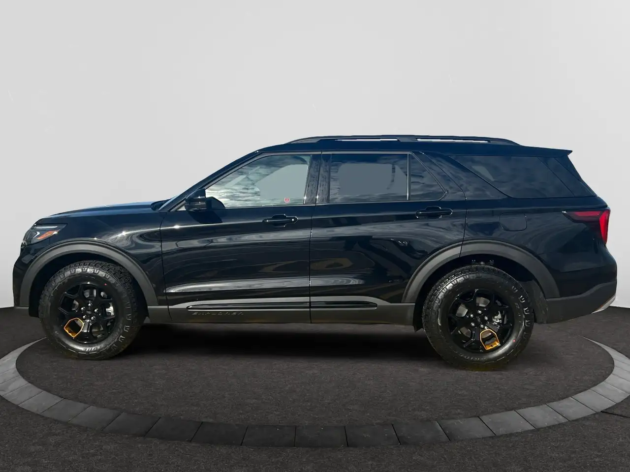 Ford Explorer photo Ford Explorer