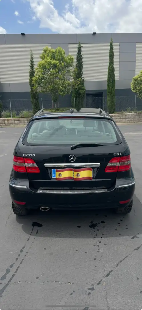 Mercedes-Benz B 200 Mercedes-Benz B 200 - 2