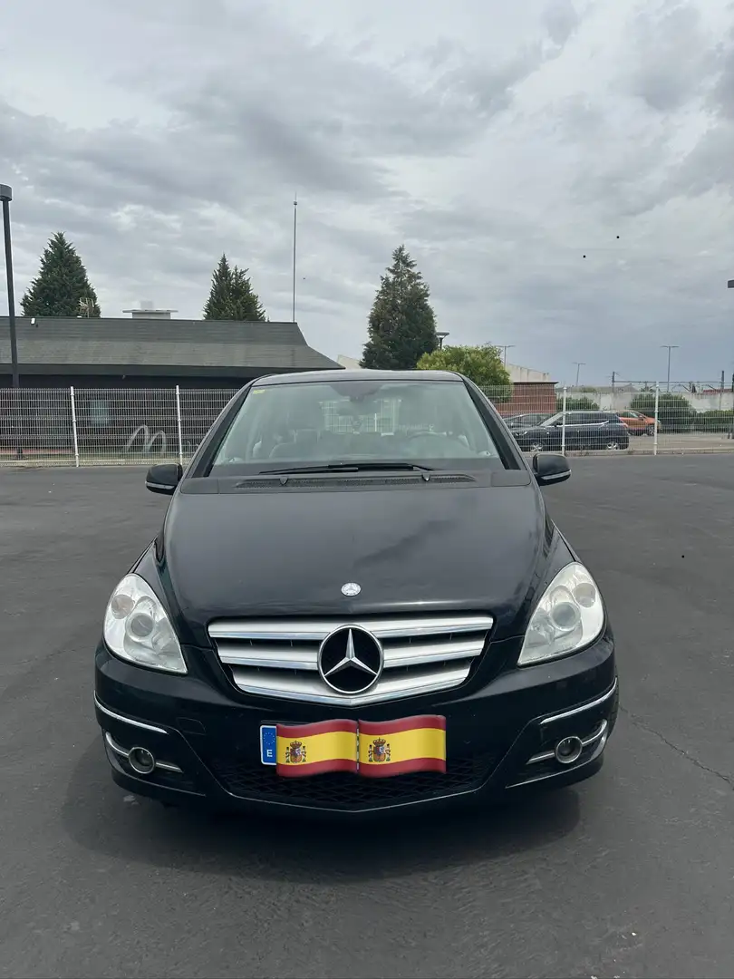 Mercedes-Benz B 200 Mercedes-Benz B 200 - 1