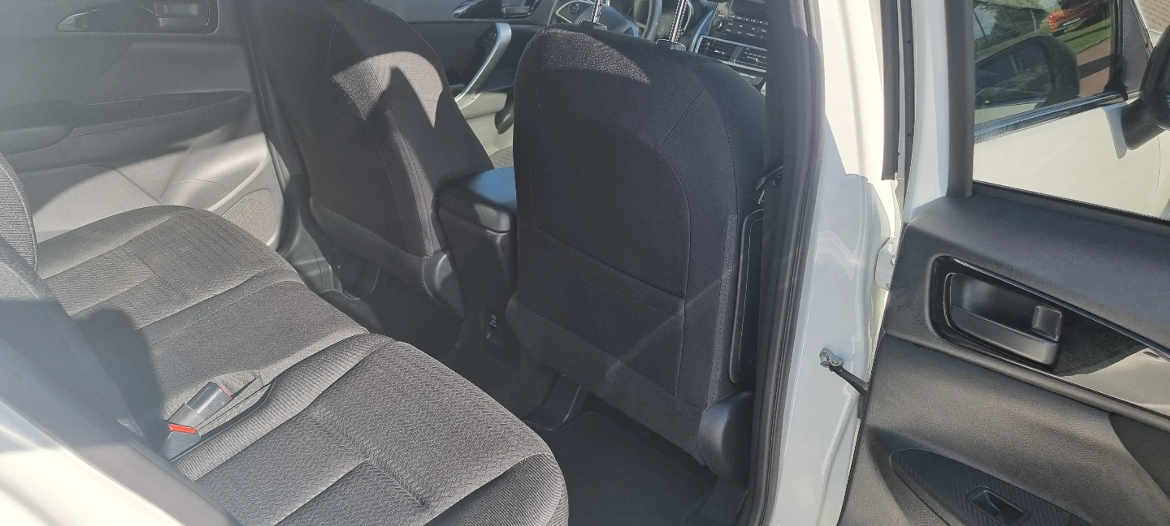 Mitsubishi Eclipse Cross BASIS 1.5 T-MIVEC 2WD 6-Gang — photo 8