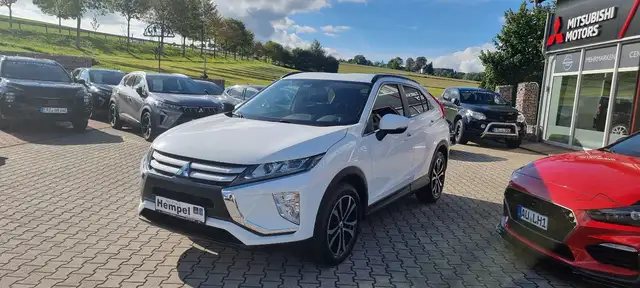Mitsubishi Eclipse Cross BASIS 1.5 T MIVEC 2WD 6 Gang