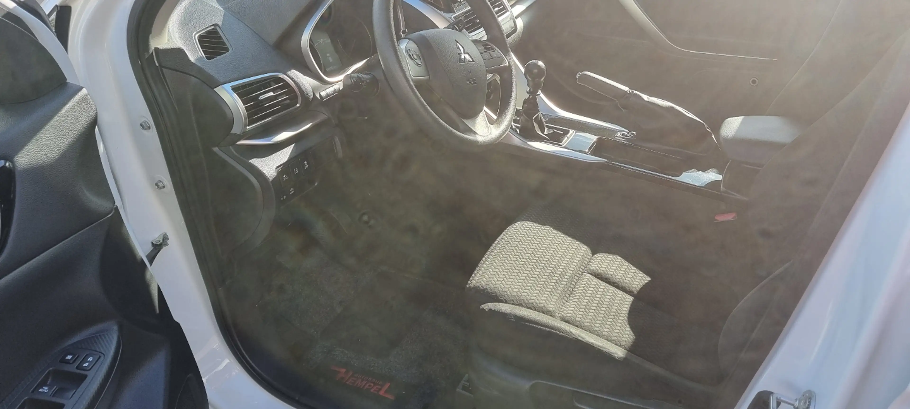 Mitsubishi Eclipse Cross BASIS 1.5 T-MIVEC 2WD 6-Gang — photo 5