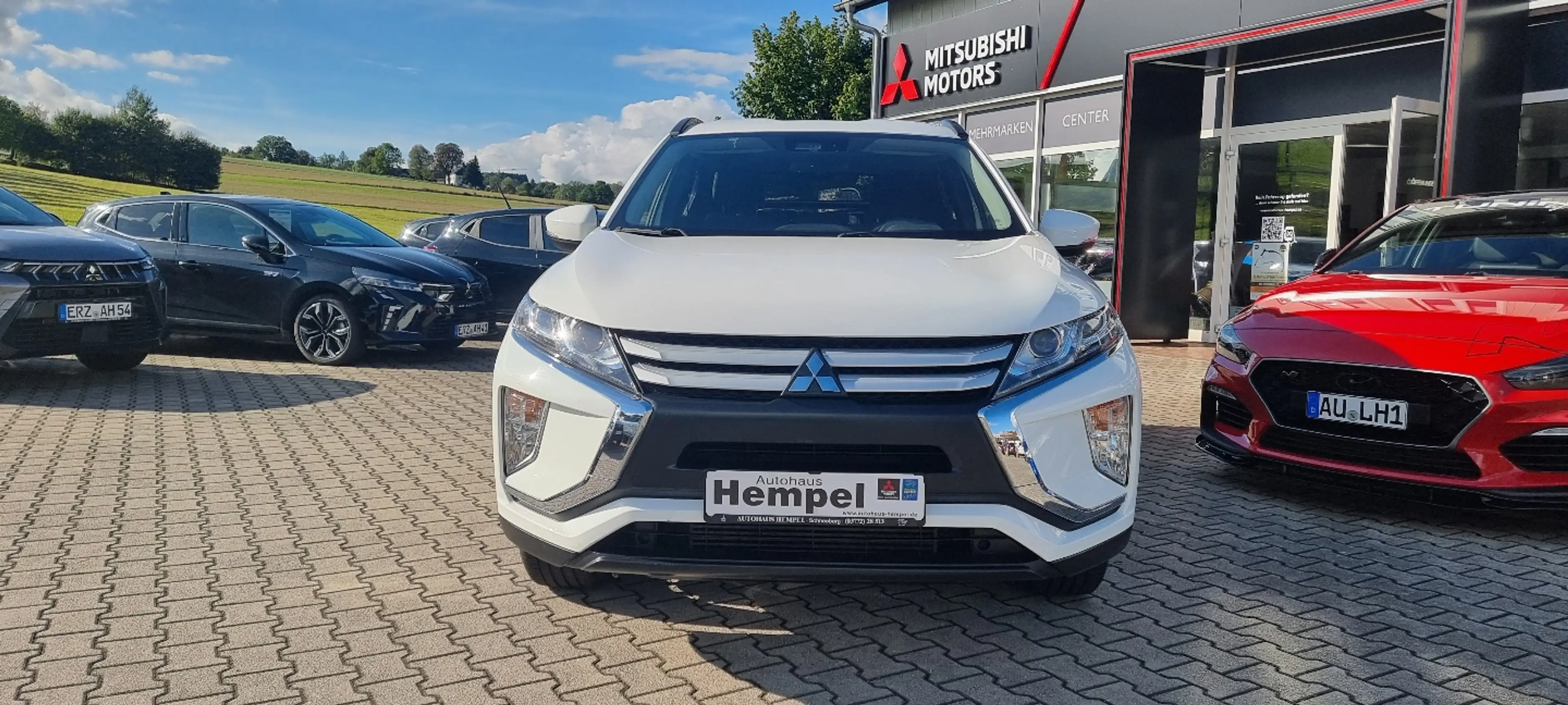 Mitsubishi Eclipse Cross BASIS 1.5 T-MIVEC 2WD 6-Gang — photo 2