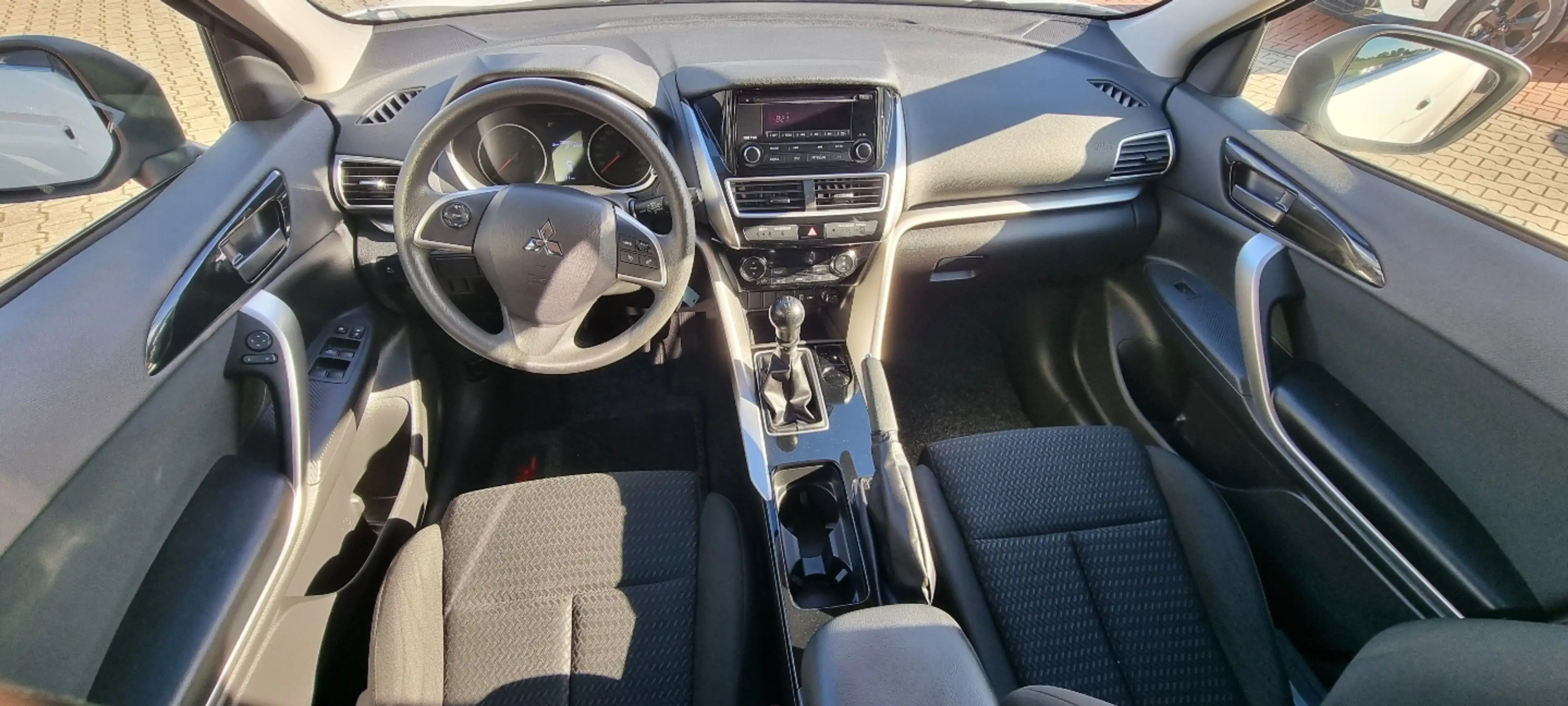 Mitsubishi Eclipse Cross BASIS 1.5 T-MIVEC 2WD 6-Gang — photo 10