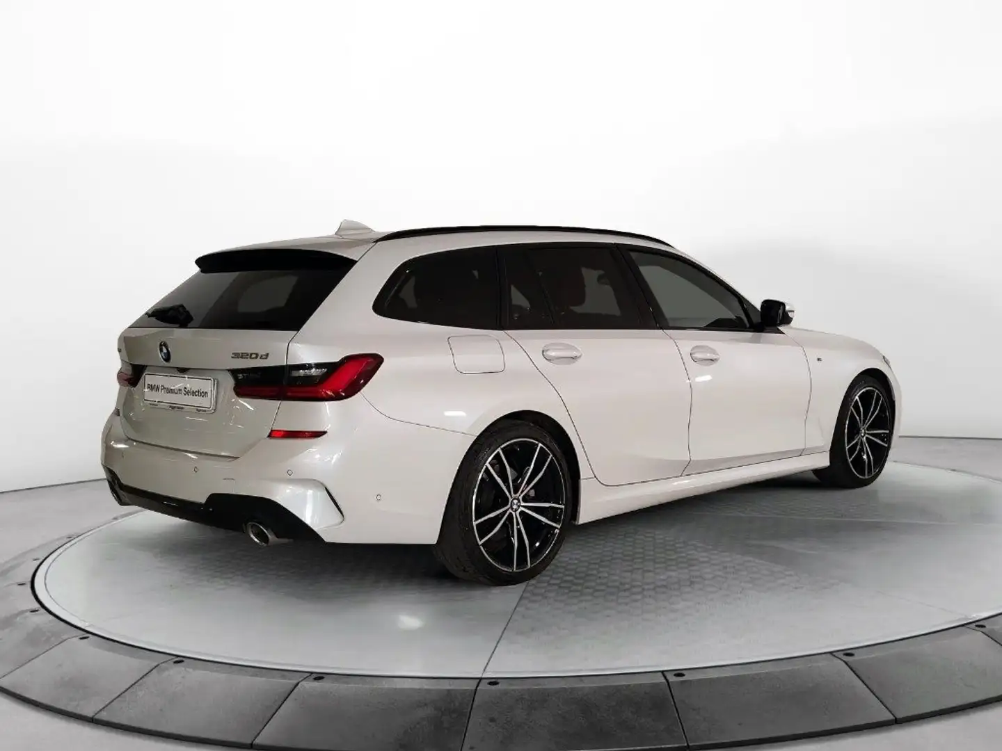 BMW 320 d 48V xDrive Touring Msport Bianco - 2