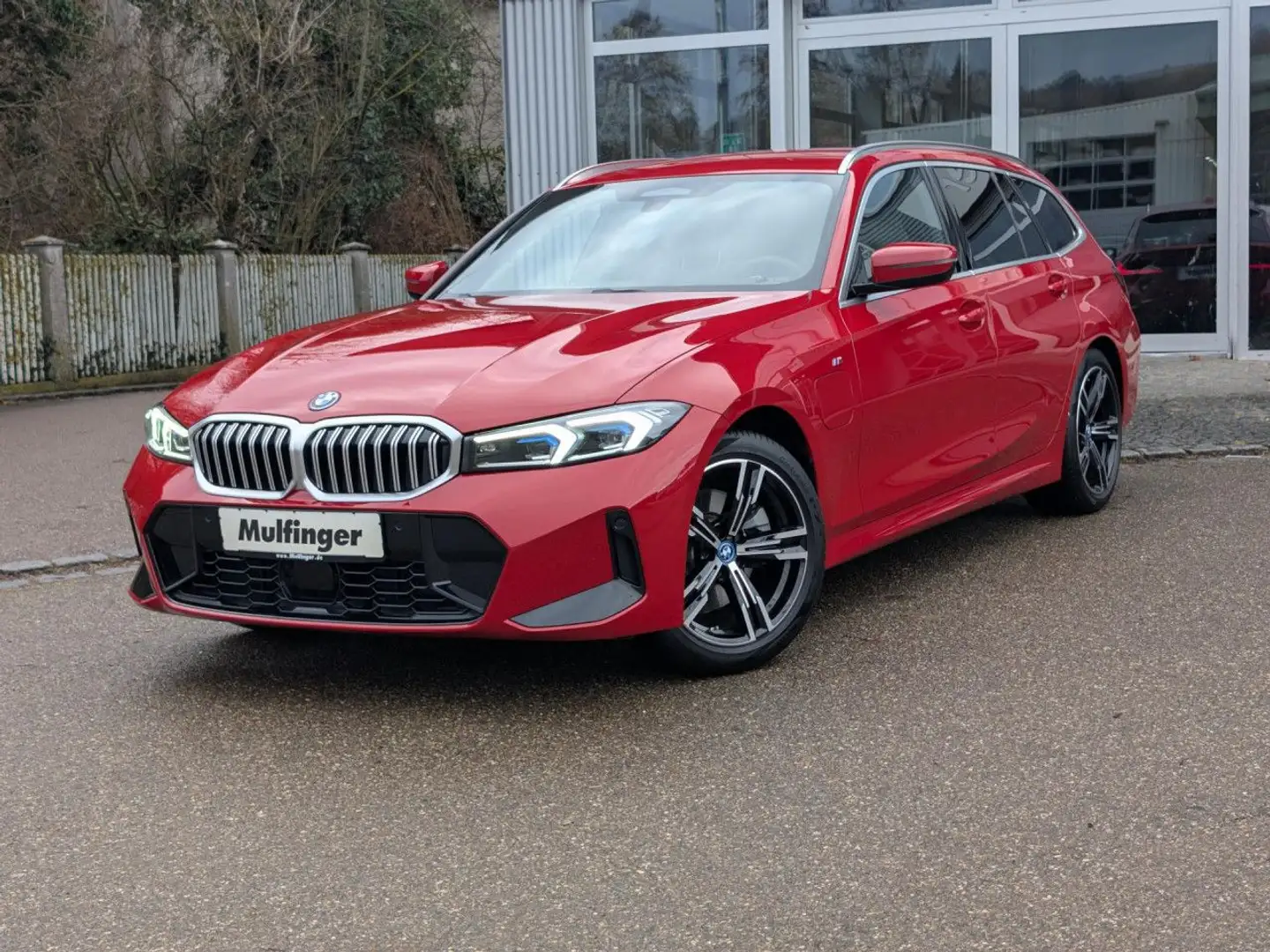BMW 330 e T. M Sport HUD ACC Kamera HiFi LiveProf.18" Rot - 2