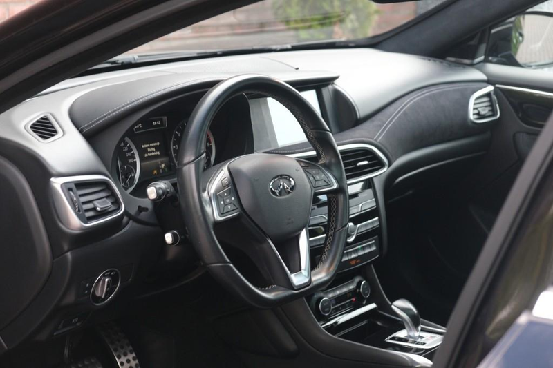 Infiniti Q30 1.6t 165pk Aut. Sport City Black | Climate | Cruis — photo 7