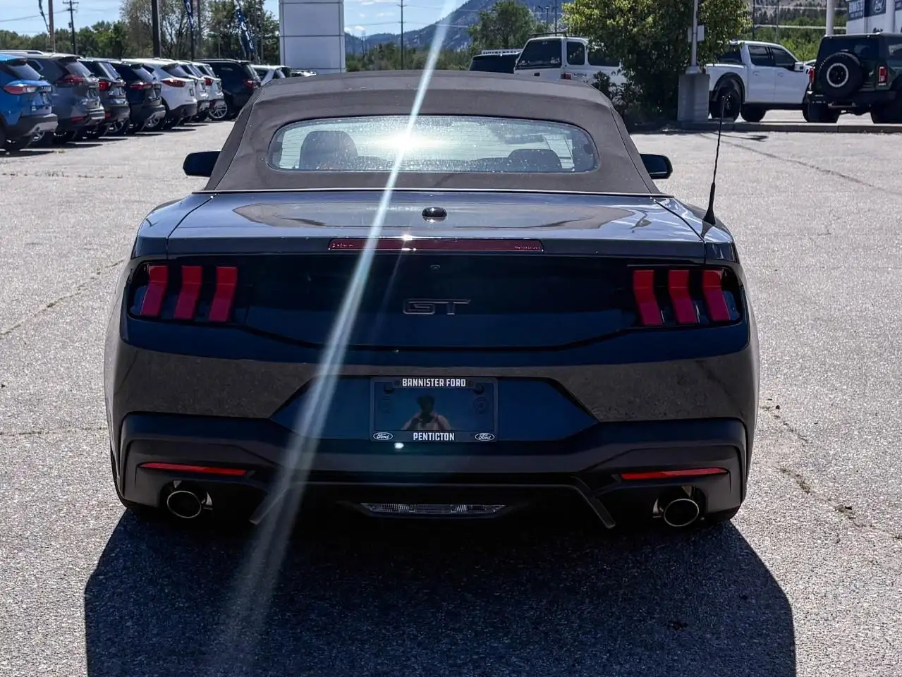 Ford Mustang снимка Ford Mustang