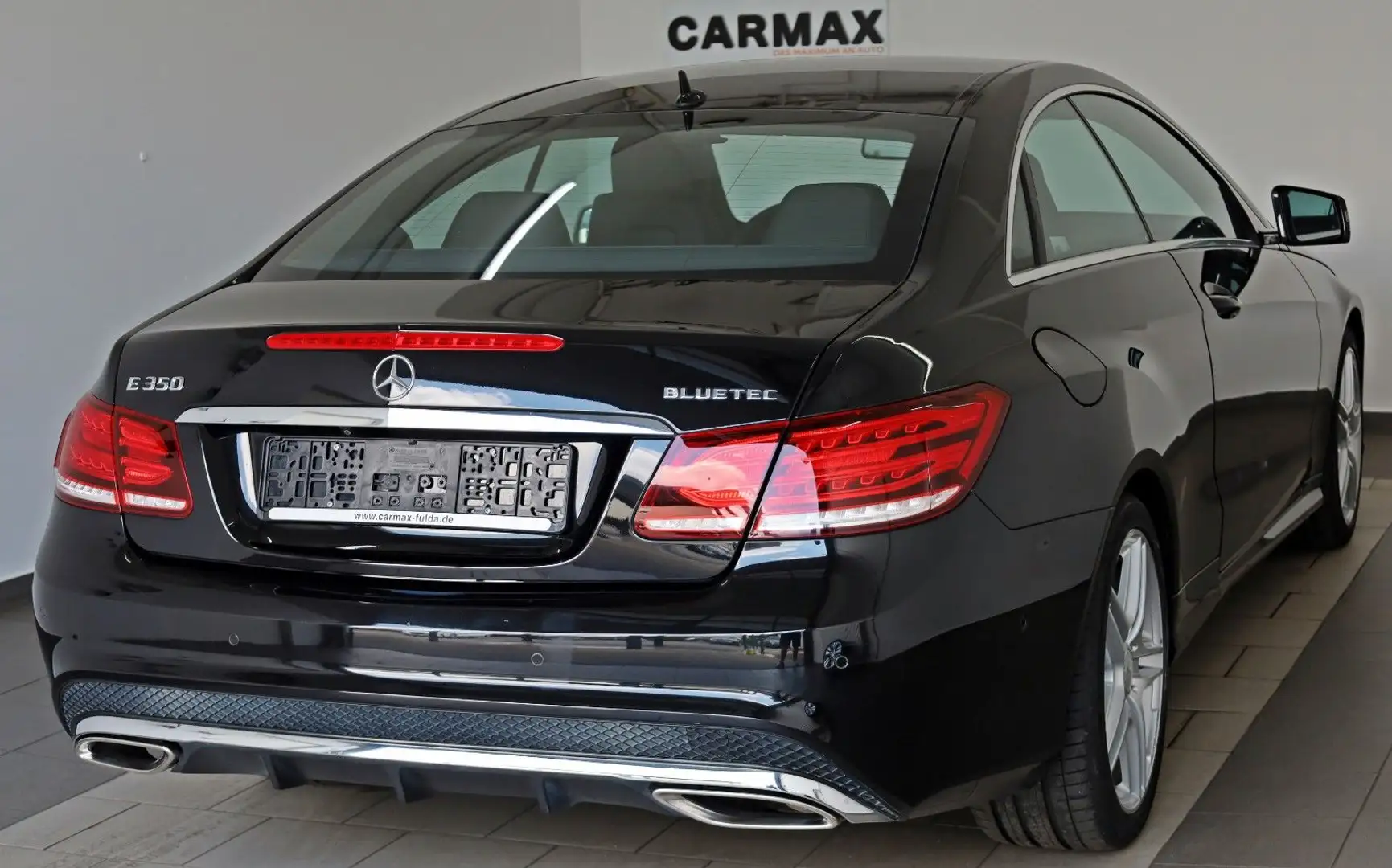 Mercedes-Benz E 350 d Coupe AMG Line Leder,Navi,LED,Kamera,SH Czarny - 2