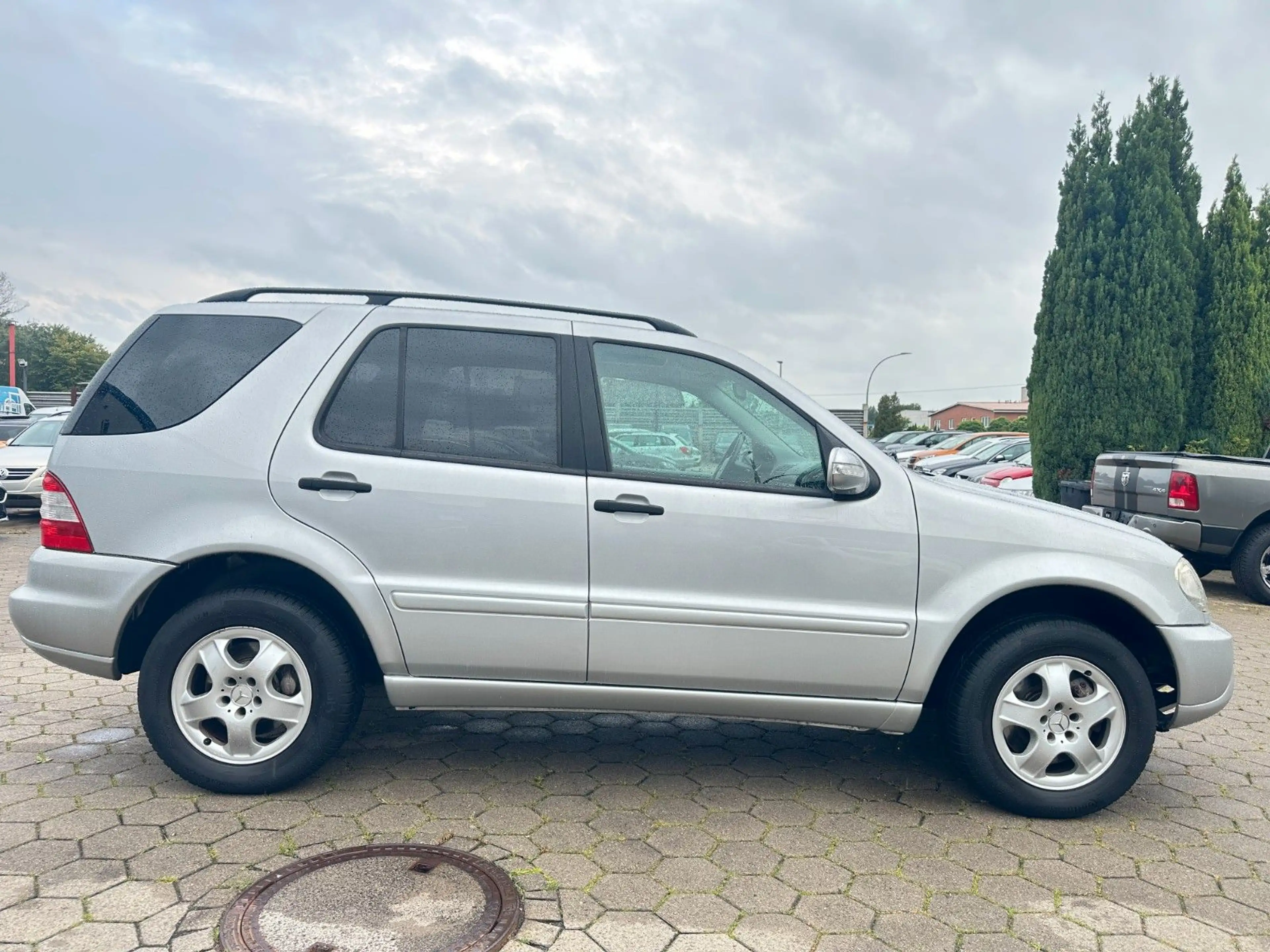 Mercedes-Benz ML 270 CDI Automatik HU AU08/2028 AHK 3.5T Klima — photo 3