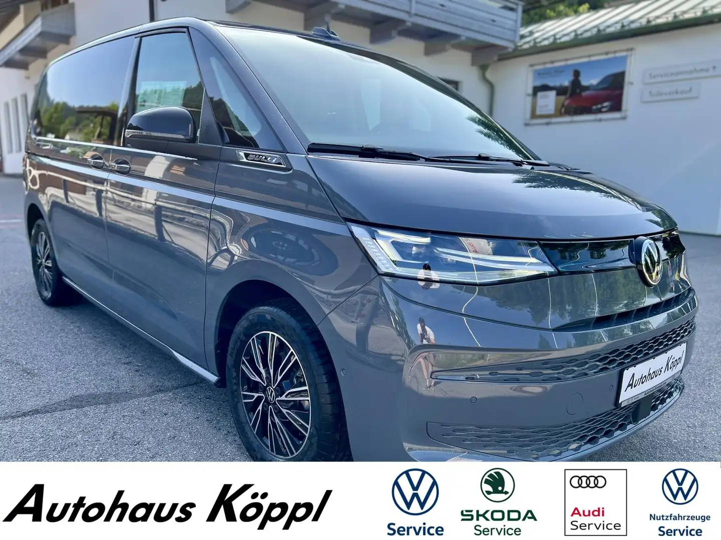 Volkswagen T7 Multivan Business 2.0 TDI AHK IQ Light 7-Sitz Grau - 1